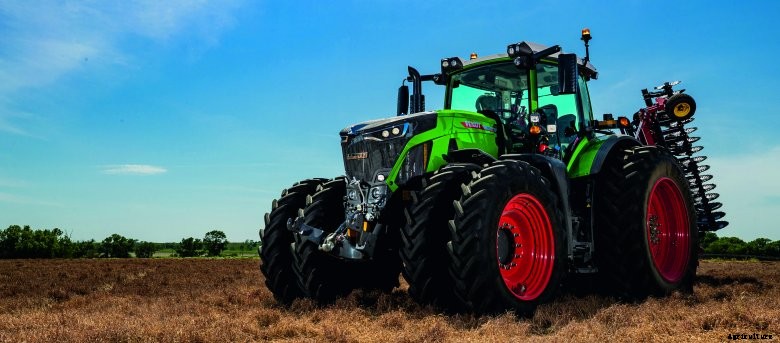 Fendt 900 tractor from AGCO